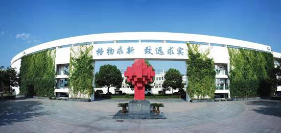 浙江建设职业技术学院景色。刘飞 摄