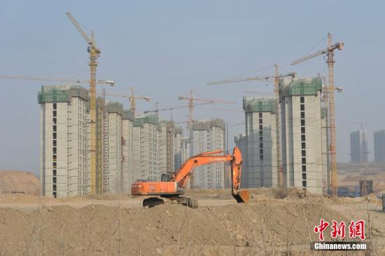 资料图：山西太原正在建设的一处房地产项目。中新社记者 韦亮 摄